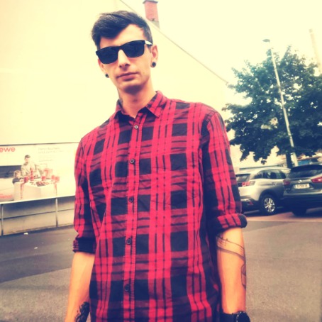 J/\CK RIV3R